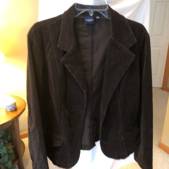 Blazer - Picture 1 of 1